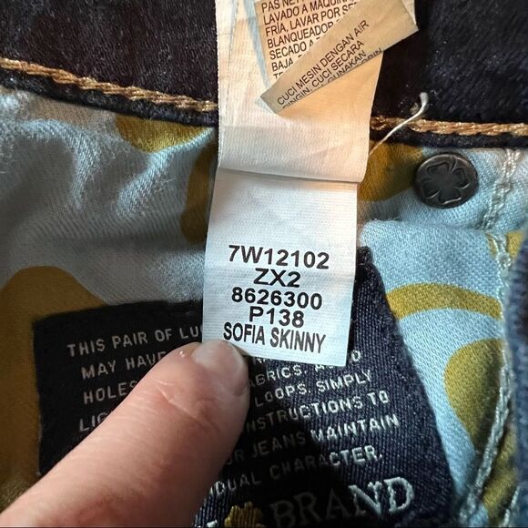 Lucky brand Sofia dark wash skinny jeans - Picture 7 of 12